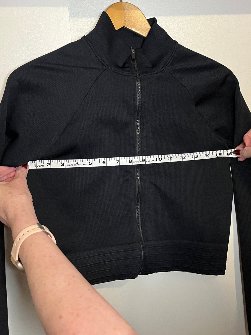 Women’s Black workout Jacket - Picture 4 of 6